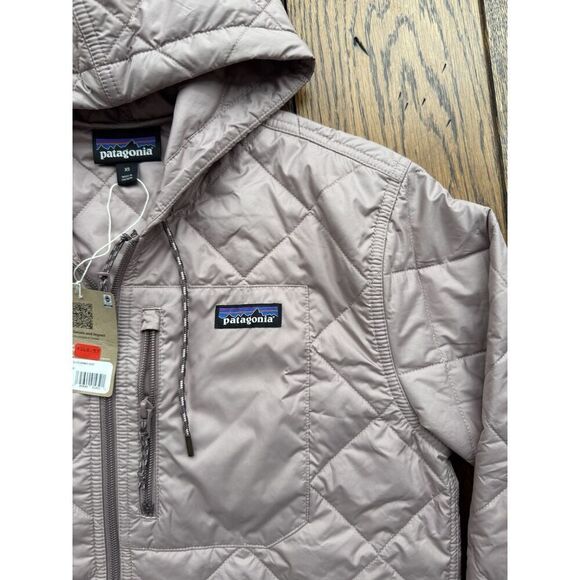 Patagonia Women's Diamond Quilted Bomber Hoody - Picture 2 of 7
